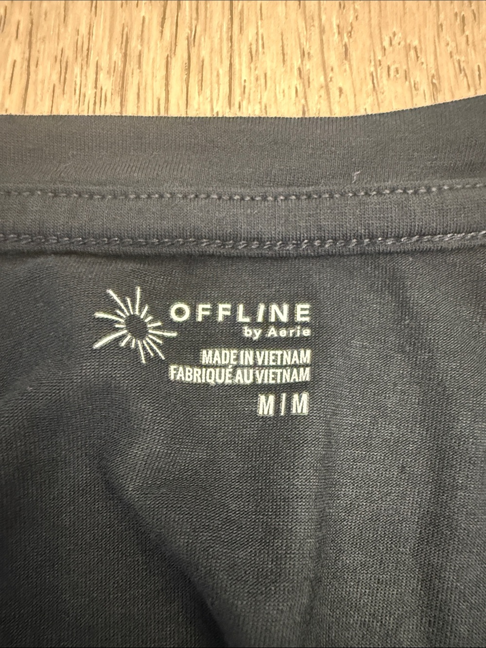 aerie Black Cropped Performance Tee - Picture 2 of 3